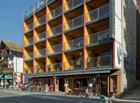 eiger selfness hotel.